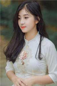 明明是个法师,偏要玩近战