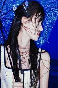 精品逃荒路上,我每天都在吃皇粮