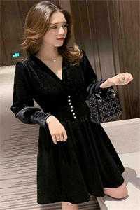 快穿白月光:渣女的十八道准则长篇小说